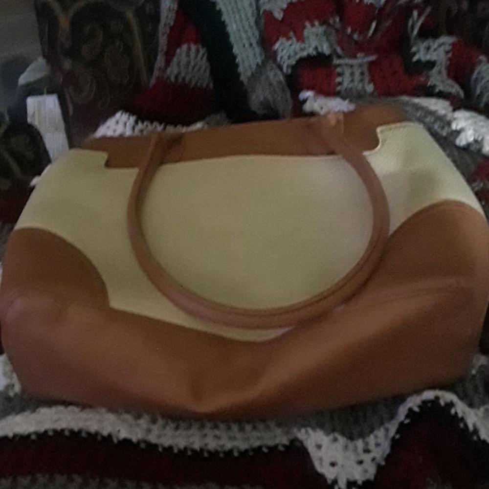 Purses - Picture 2 of 4